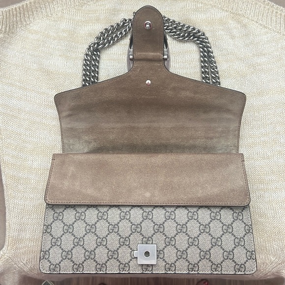 A100- 💯 % authentic Gucci small Dionysus shoulder bag - Picture 11 of 16